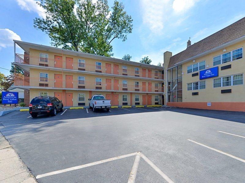 Americas Best Value Inn Media Philadelphia Bagian luar foto